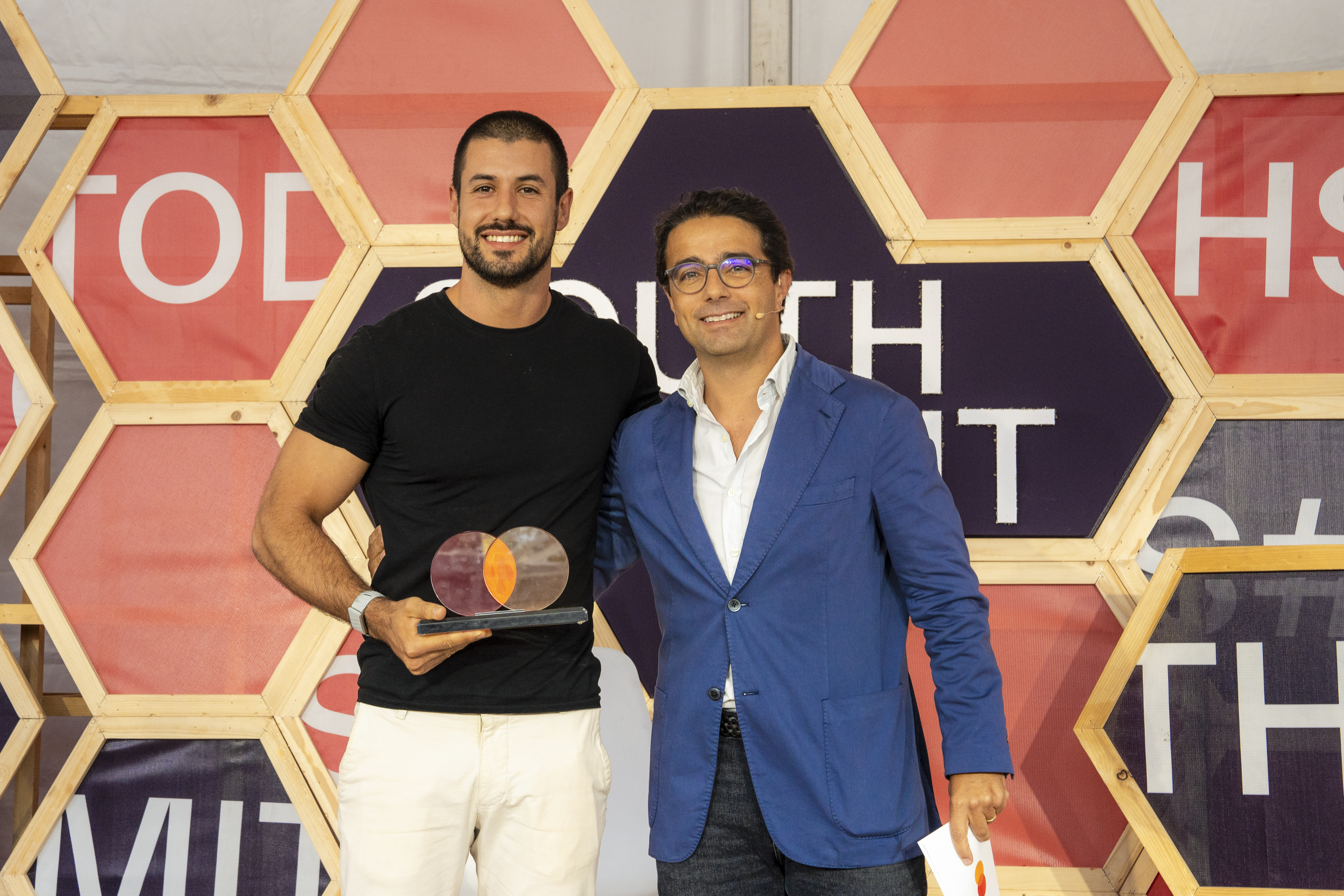 Nuno Pereira, CEO e cofundador da Paynest, com Nuno Loureiro, Country Manager da Mastercard Portugal